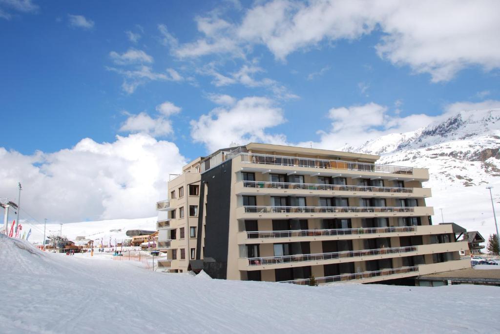 Hotel Le Dome Alpe d'Huez Dış mekan fotoğraf